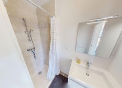 08   Badezimmer Im EG